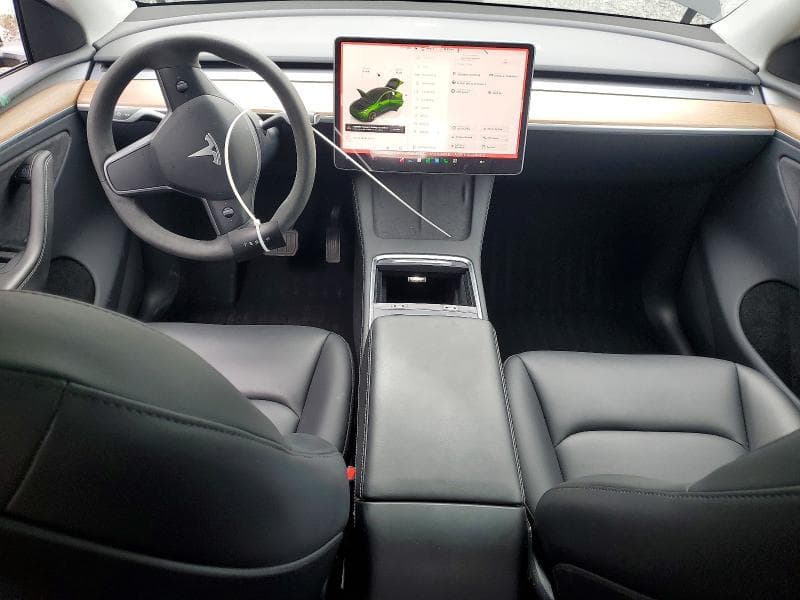 2023 TESLA MODEL Y 8