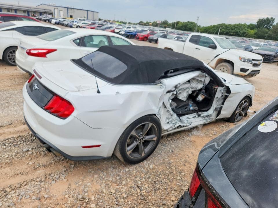 2020 FORD MUSTANG 3