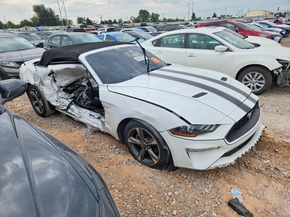 2020 FORD MUSTANG 4