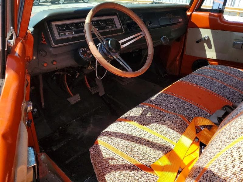 1971 DODGE D100 1/2 TON 8