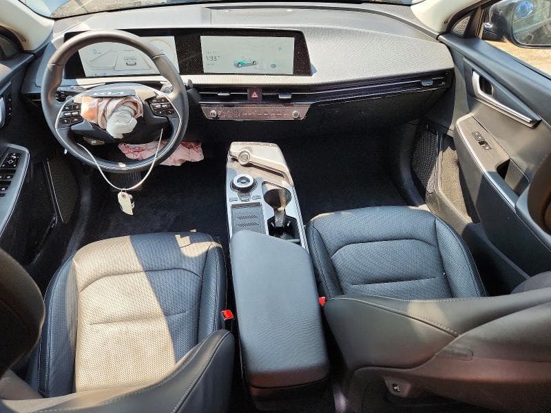 2024 KIA EV6 WIND 8