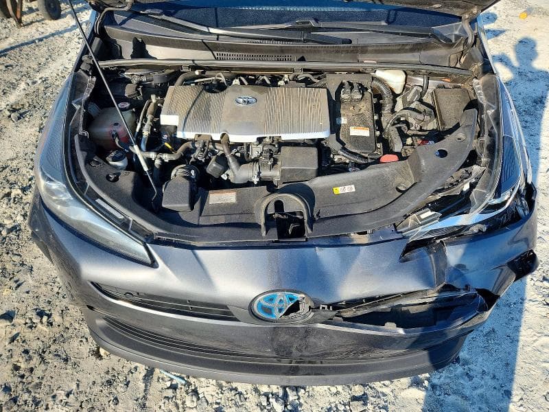 2019 TOYOTA PRIUS XLE 11