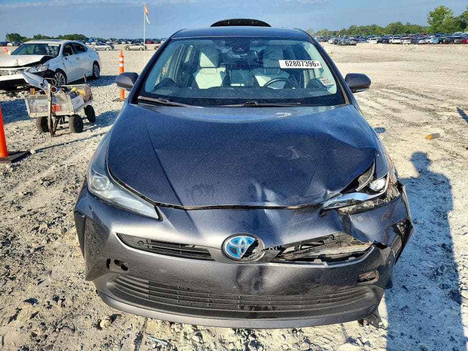 2019 TOYOTA PRIUS XLE 5