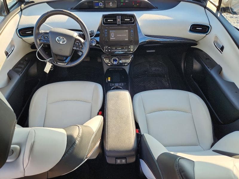 2019 TOYOTA PRIUS XLE 8