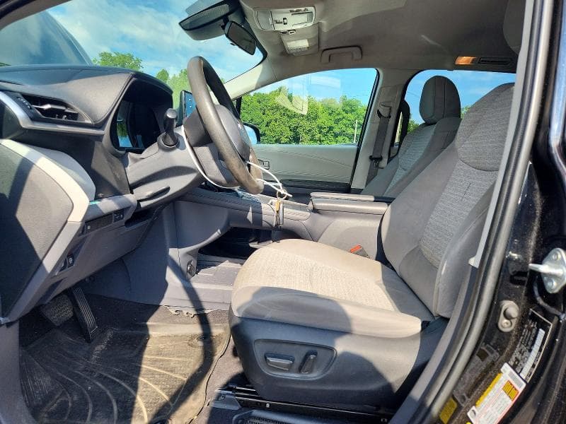 2023 TOYOTA SIENNA LE 7