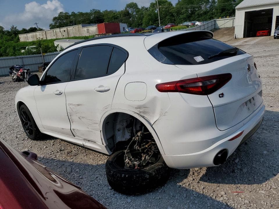 2020 ALFA ROMEO STELVIO 2