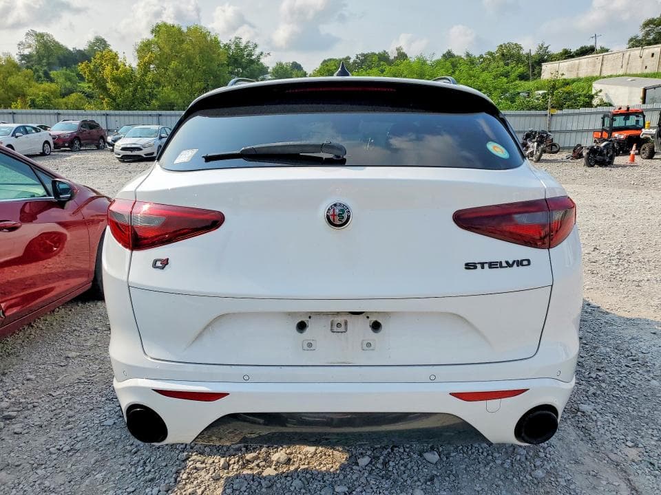 2020 ALFA ROMEO STELVIO 6