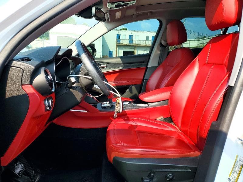 2020 ALFA ROMEO STELVIO 7