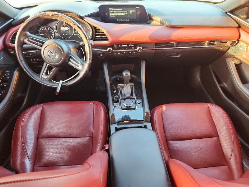 2022 MAZDA 3 PREMIUM 8