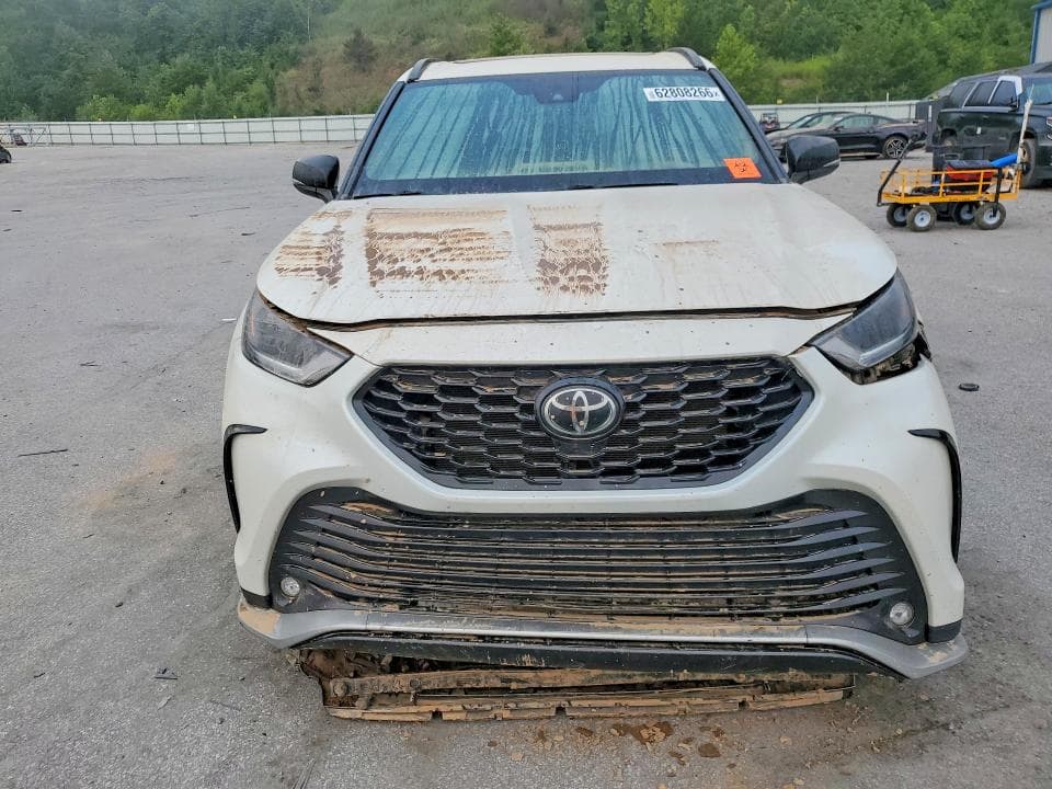 2021 TOYOTA HIGHLANDER XSE 5