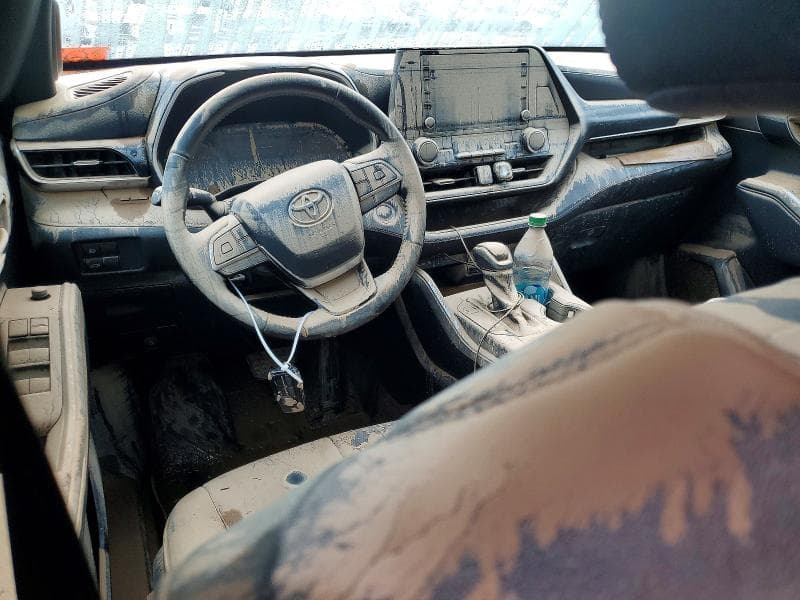 2021 TOYOTA HIGHLANDER XSE 8