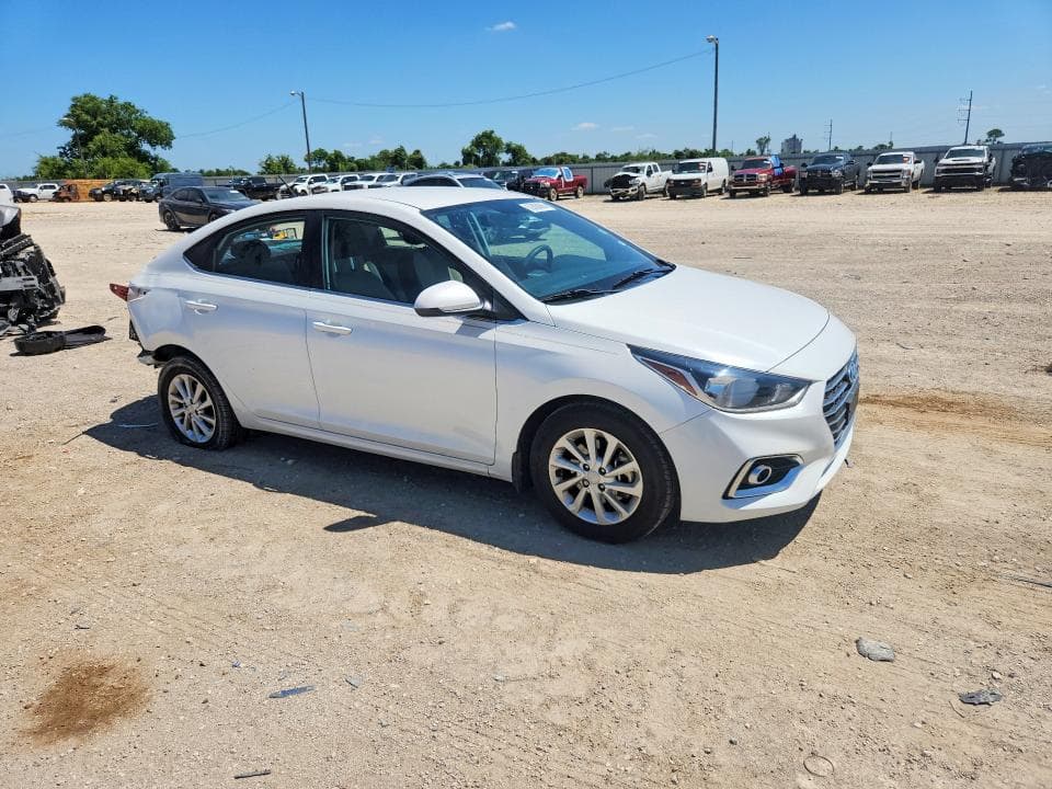 2021 HYUNDAI ACCENT SEL 4