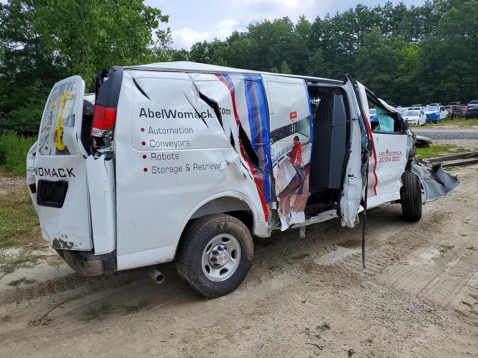 2025 CHEVROLET EXPRESS G2500 3