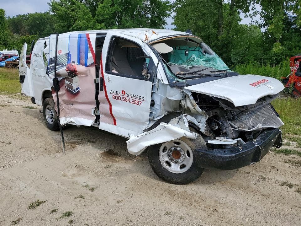 2025 CHEVROLET EXPRESS G2500 4