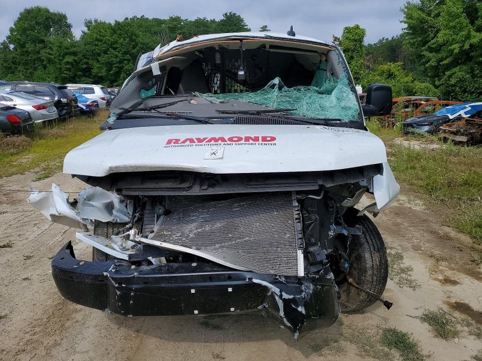 2025 CHEVROLET EXPRESS G2500 5