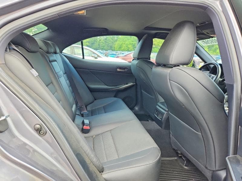 2019 LEXUS IS 300 10