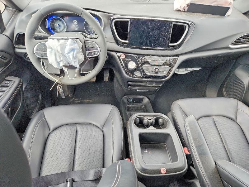2026 CHRYSLER PACIFICA SELECT 8