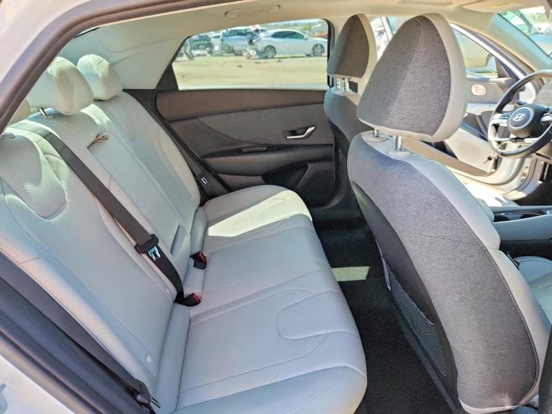 2022 HYUNDAI ELANTRA LIMITED 10