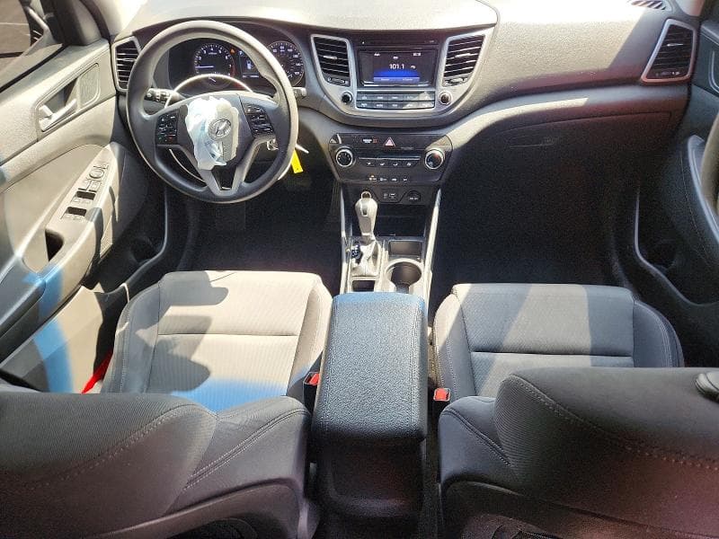 2017 HYUNDAI TUCSON SE 8