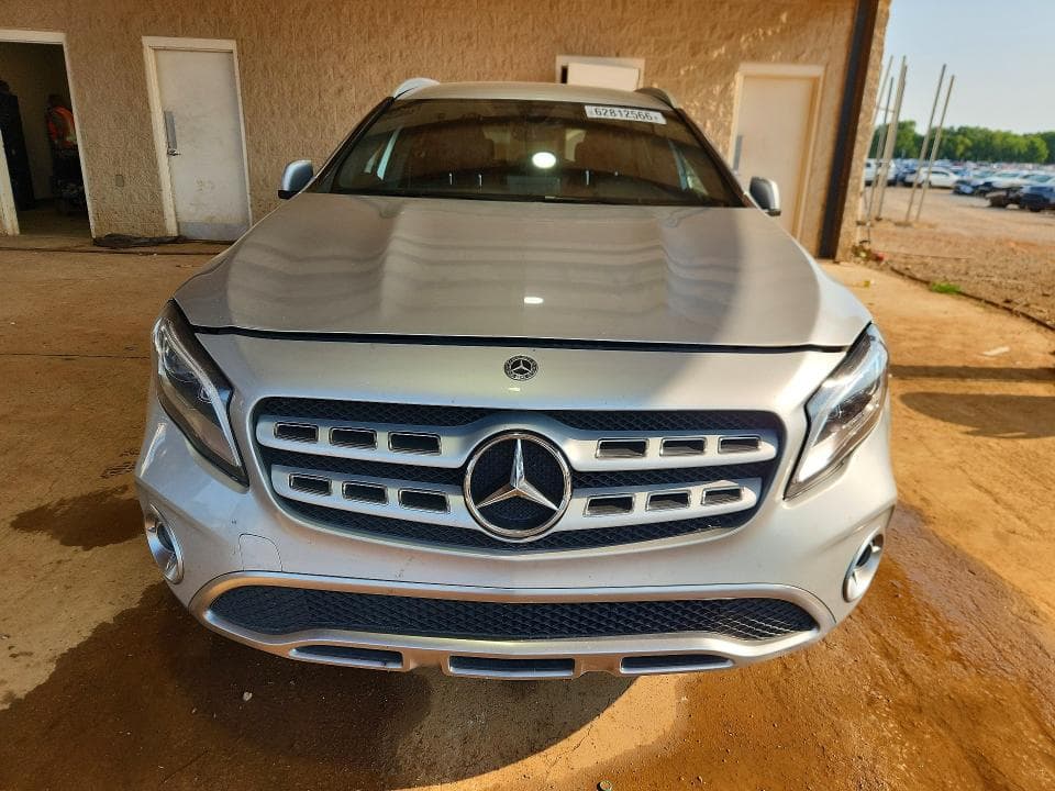 2019 MERCEDES-BENZ GLA 250 5