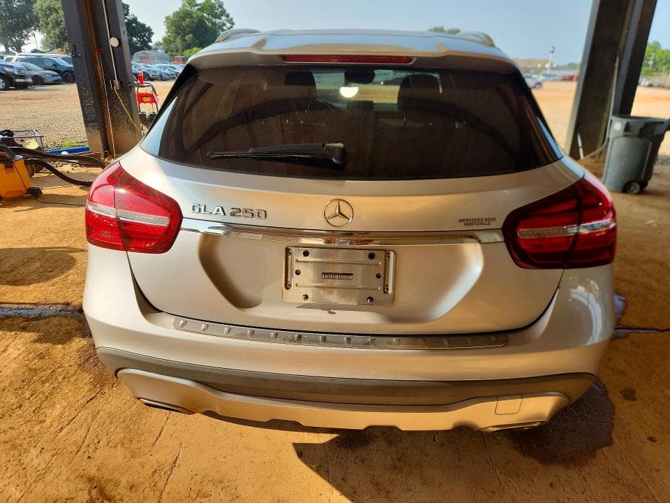 2019 MERCEDES-BENZ GLA 250 6