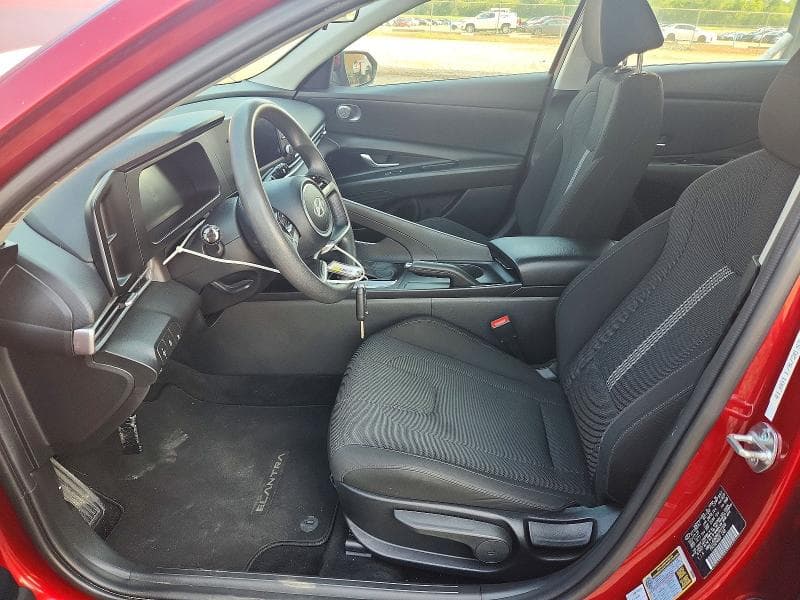 2024 HYUNDAI ELANTRA SE 7