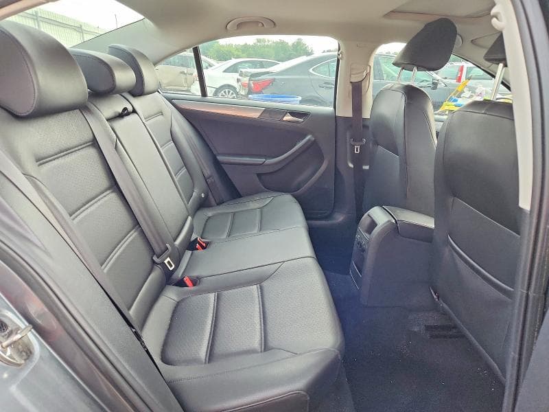 2017 VOLKSWAGEN JETTA SE 10