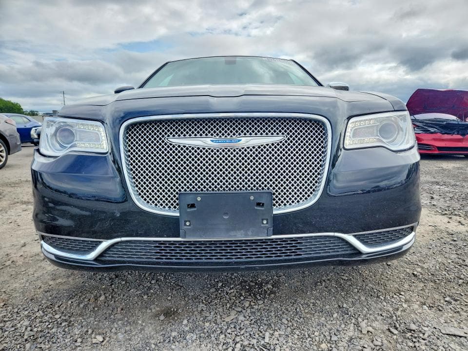 2017 CHRYSLER 300 LIMITED 5