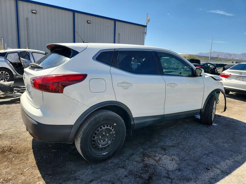 2018 NISSAN ROGUE SPORT S 3