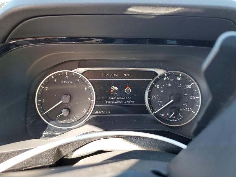2025 NISSAN PATHFINDER SV 9