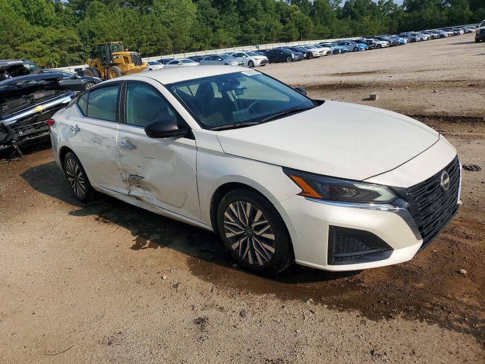 2025 NISSAN ALTIMA SV 4