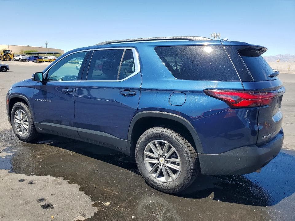 2023 CHEVROLET TRAVERSE LT 2