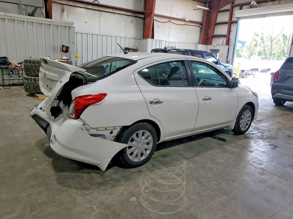 2018 NISSAN VERSA SV 3