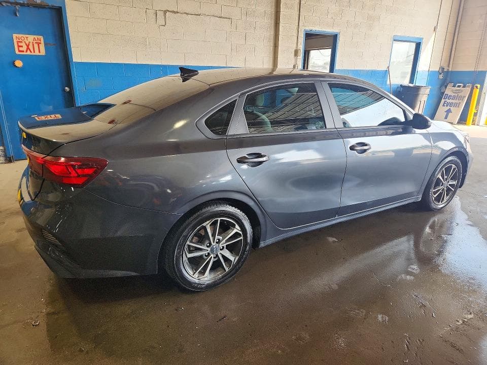 2023 KIA FORTE LXS 3