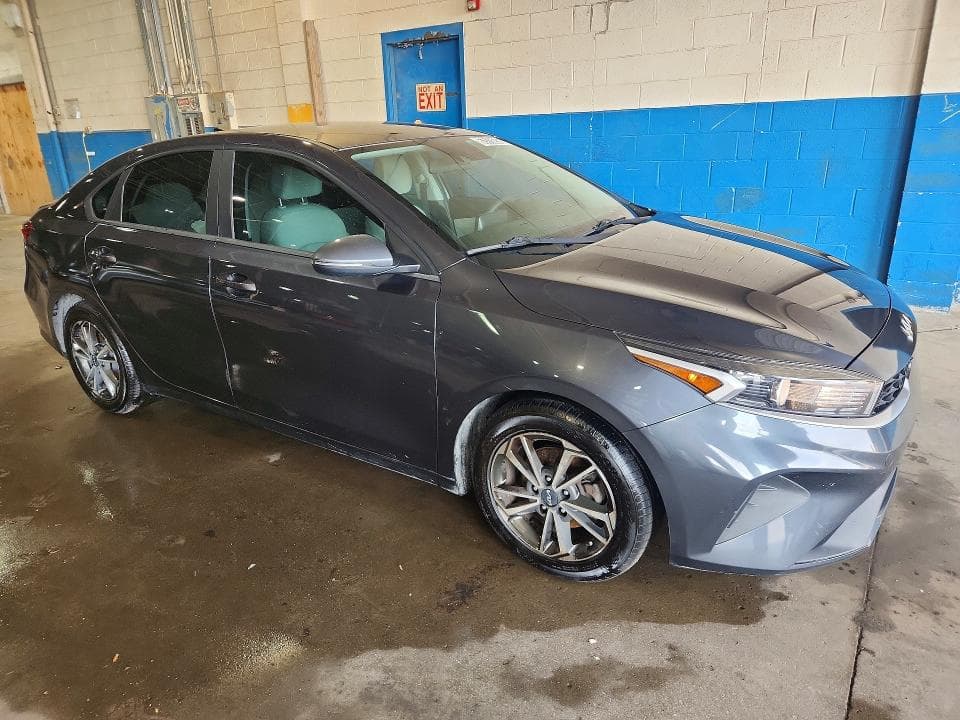 2023 KIA FORTE LXS 4