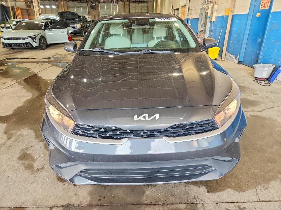 2023 KIA FORTE LXS 5