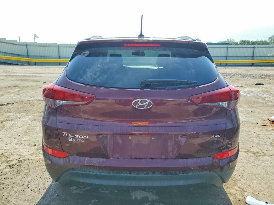 2017 HYUNDAI TUCSON SE 6