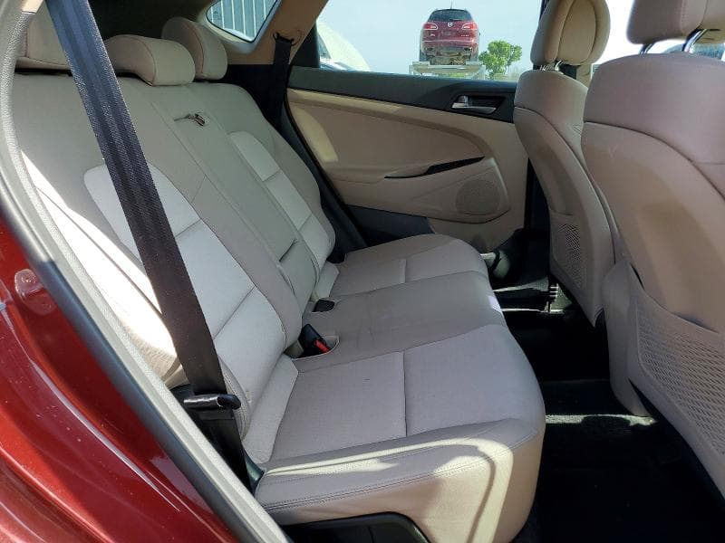 2017 HYUNDAI TUCSON SE 10