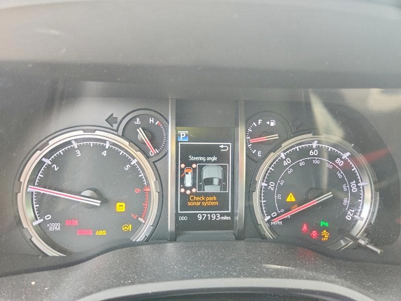 2021 TOYOTA 4RUNNER LIMITED 9