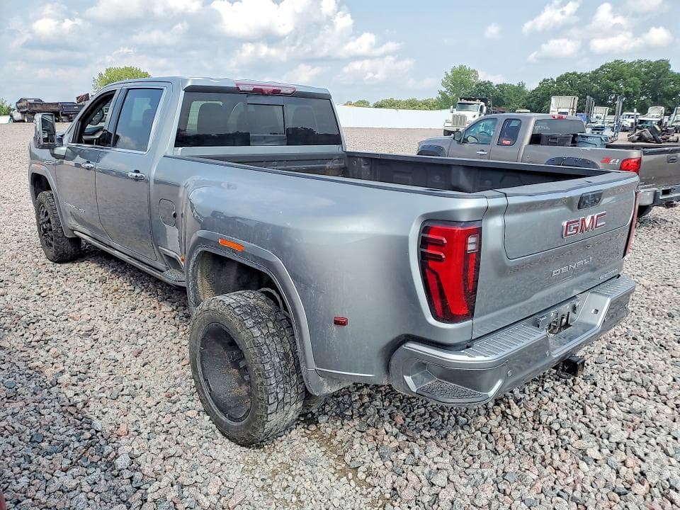 2024 GMC SIERRA K3500 DENALI 2