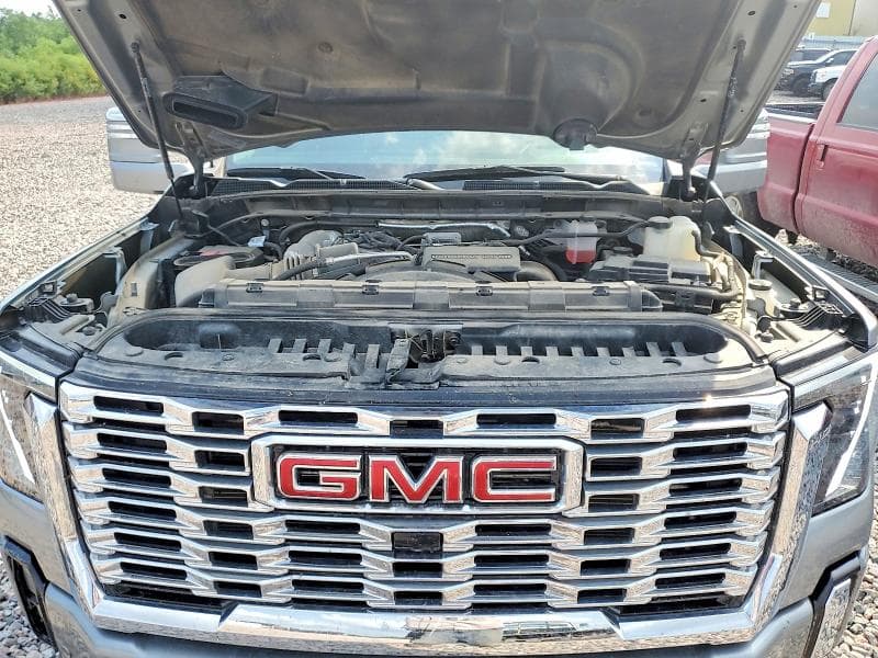 2024 GMC SIERRA K3500 DENALI 11