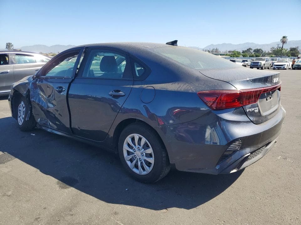 2023 KIA FORTE LX 2