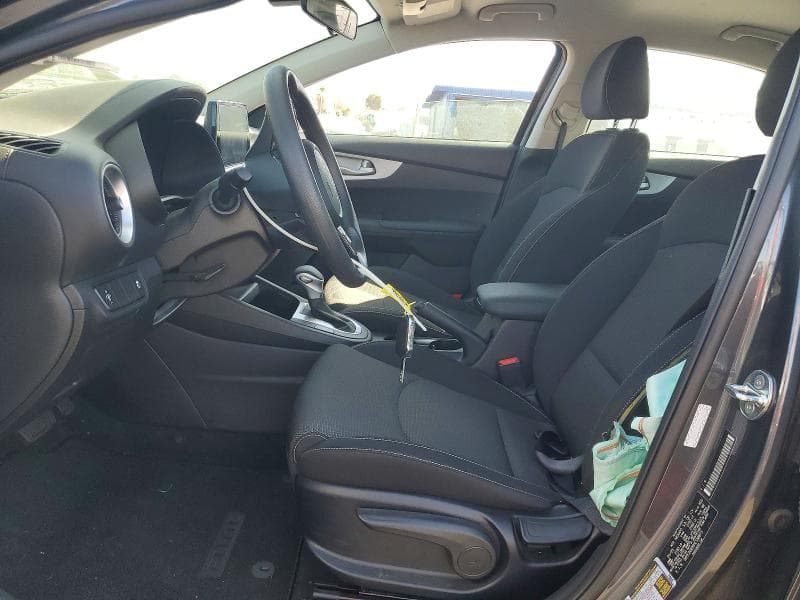 2023 KIA FORTE LX 7