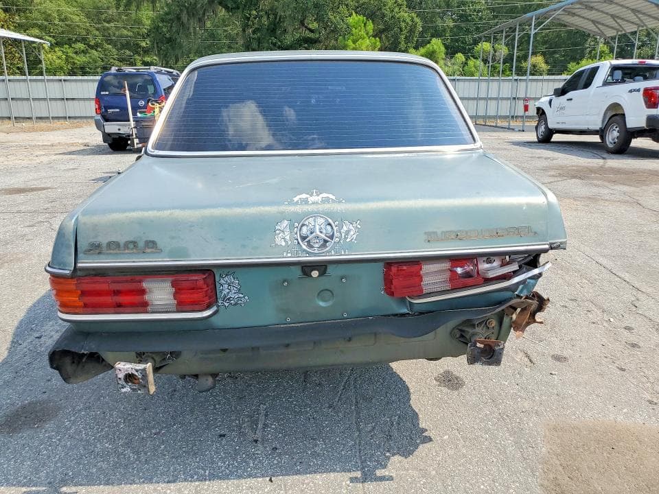 1985 MERCEDES-BENZ 300 DT 6