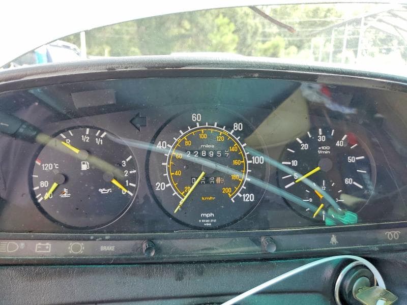 1985 MERCEDES-BENZ 300 DT 9