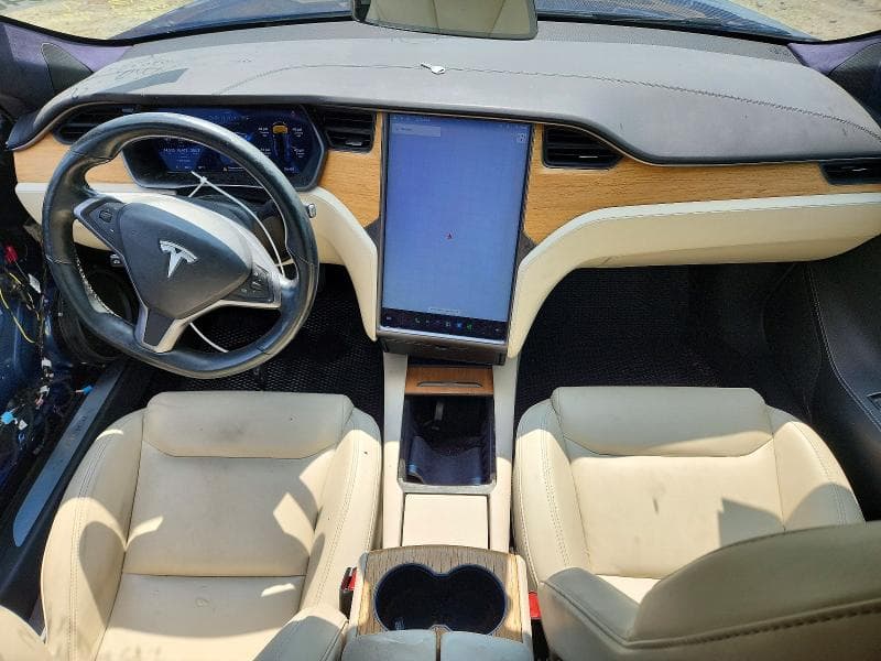 2020 TESLA MODEL S 8