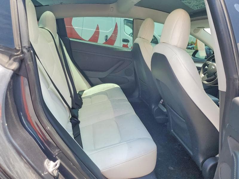 2021 TESLA MODEL 3 10