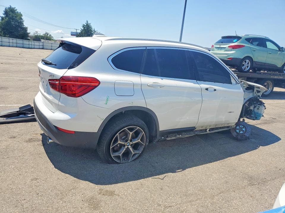 2017 BMW X1 XDRIVE28I 3