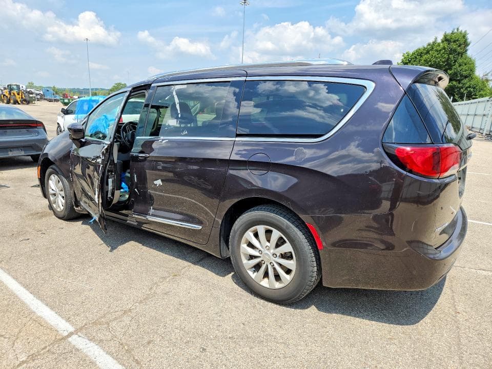 2018 CHRYSLER PACIFICA TOURING L 2