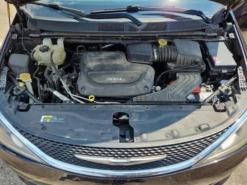 2018 CHRYSLER PACIFICA TOURING L 12